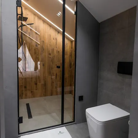 Goldhill 9 Villa *